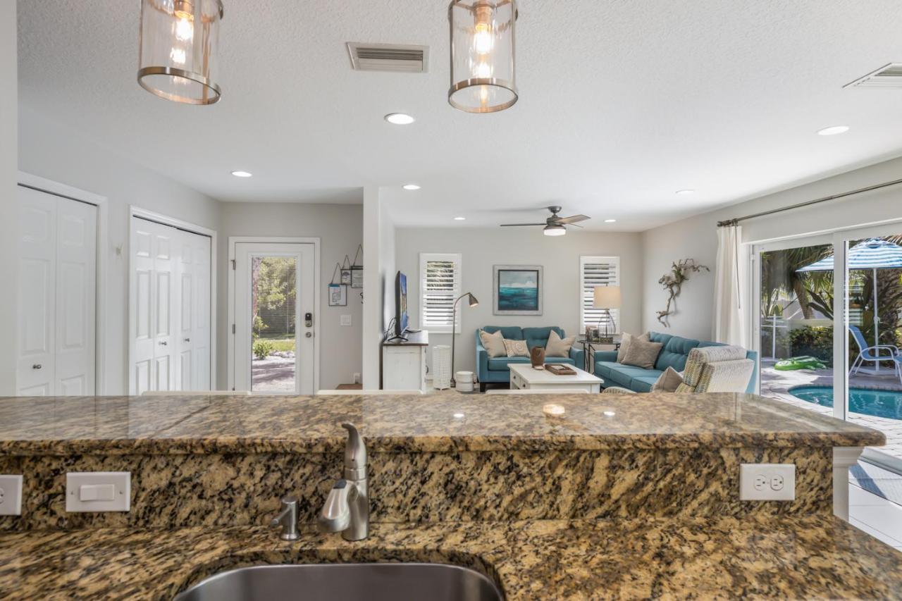 Toes In The Water - 110 Palm Ave Vila Anna Maria Exterior foto